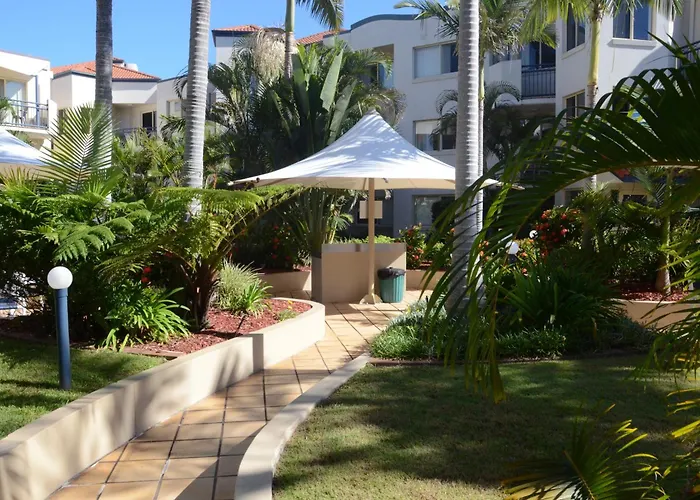 Golden Riviera Absolute Beachfront Resort