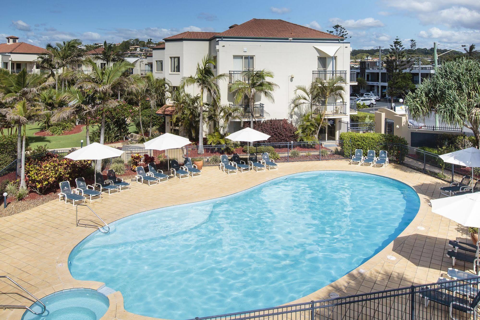 Resort Golden Riviera Absolute Beachfront 4*